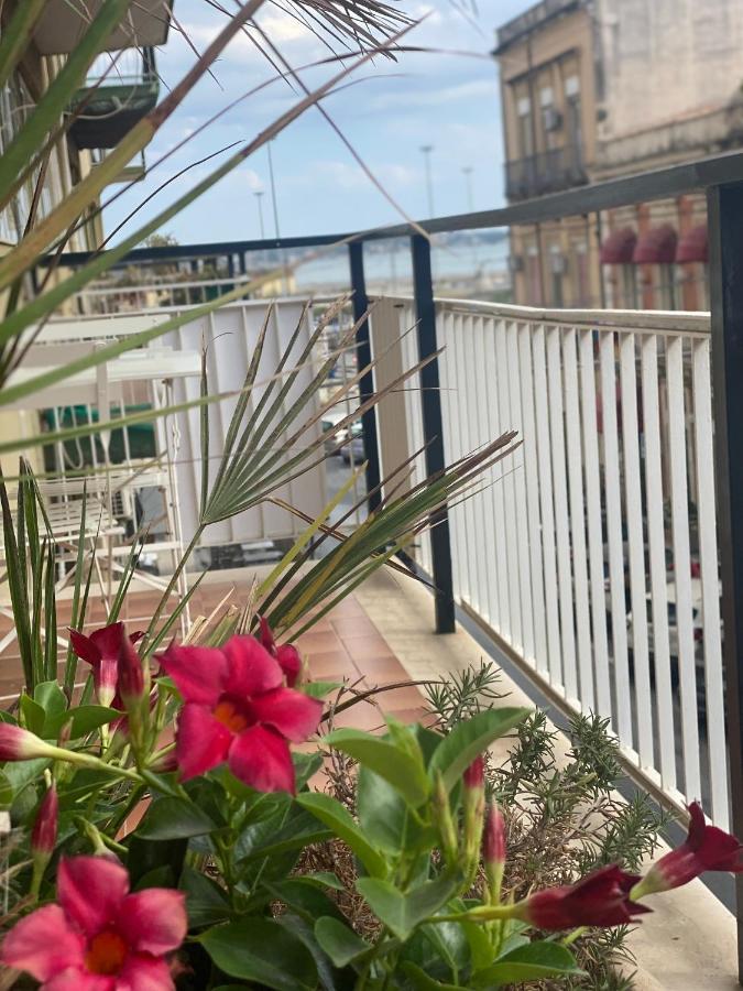 Near Ortigia Bed & Breakfast Syracuse ภายนอก รูปภาพ